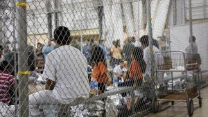 US officials likely lost track of nearly 6,000 unaccompanied migrant kids - politics