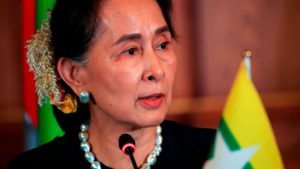 Aung San Suu Kyi stripped of Amnesty International's highest honor - CNN