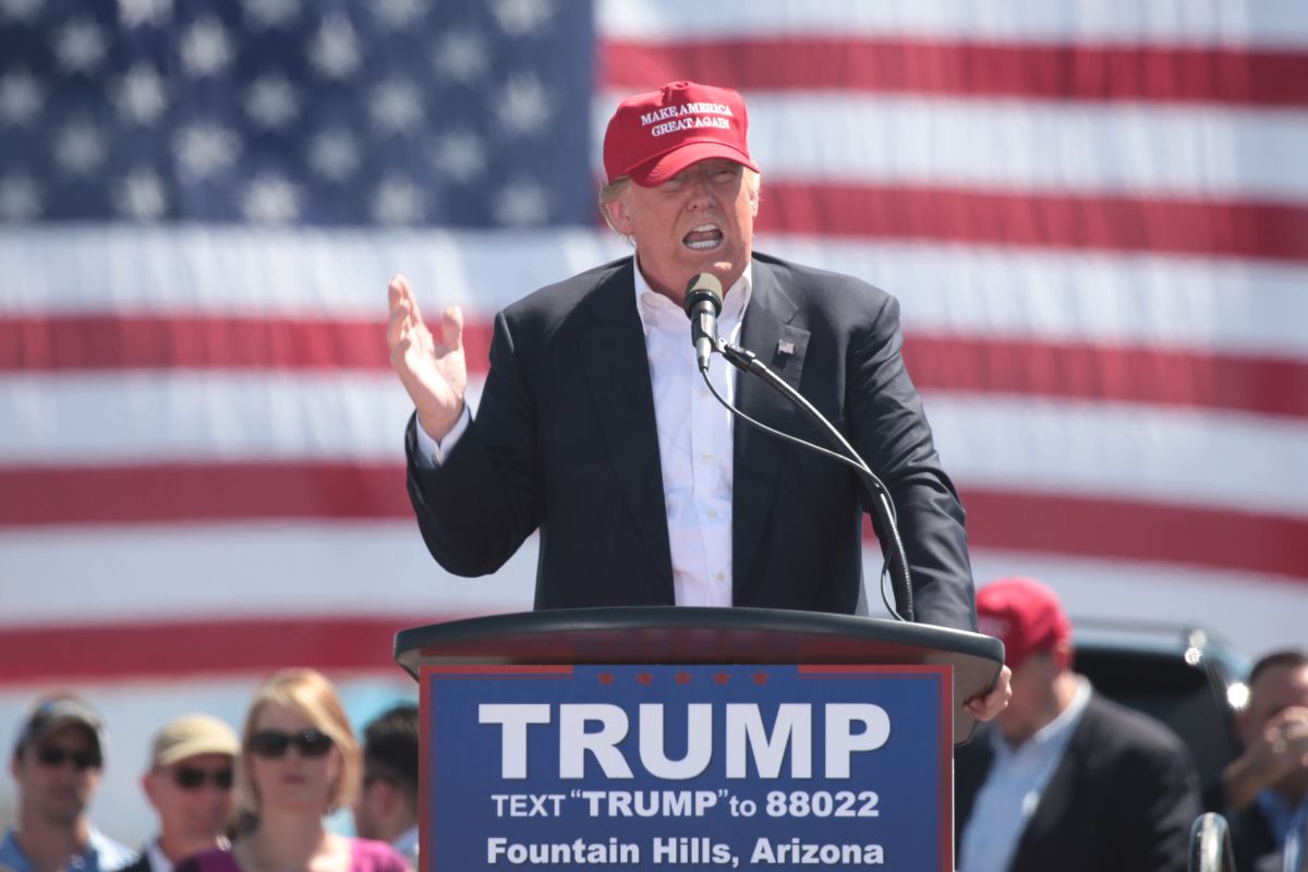 Donald Trump Reportedly Told Inner Circle Aliens Are Living in Earth's Oceans